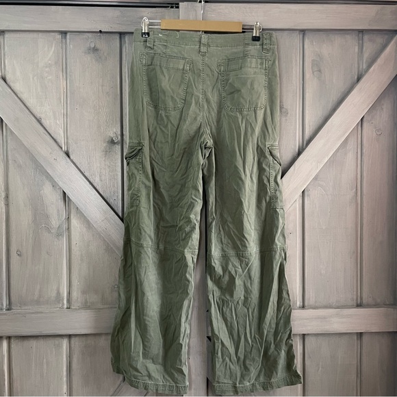 American Eagle Dreamy Drape Stretch Super High-Waisted Cargo Baggy Wide-Leg Pant - Picture 8 of 10